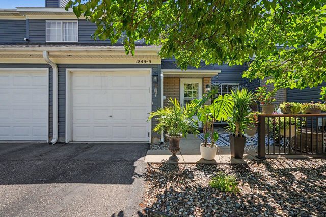 1845 Donegal Drive 5, Woodbury, MN 55125