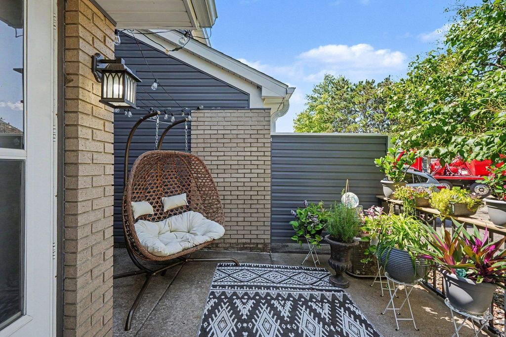 1845 Donegal Drive 5, Woodbury, MN 55125 — photo 3