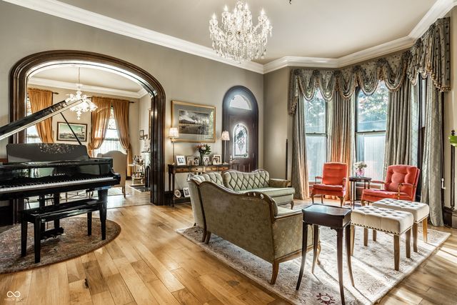 1514 N College Avenue, Indianapolis, IN 46202