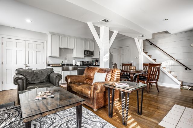 1514 N College Avenue, Indianapolis, IN 46202