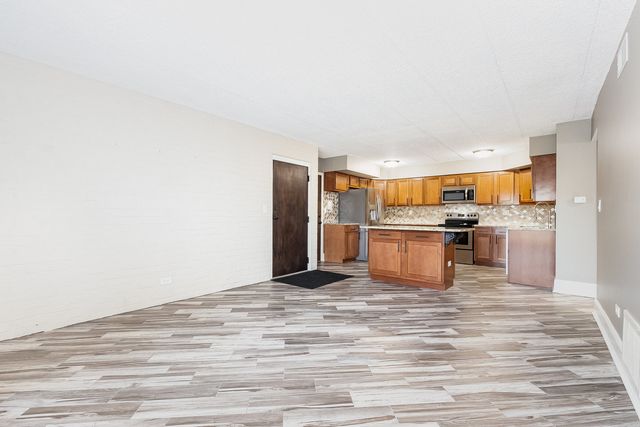 1620 Richmond Circle 208, Joliet, IL 60435