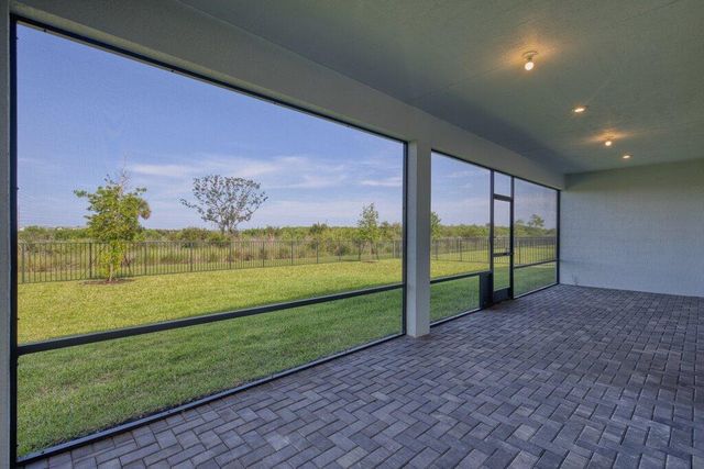 13621 SW Bally Drive, Port St. Lucie, FL 34987