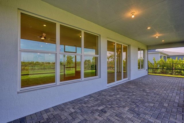 13621 SW Bally Drive, Port St. Lucie, FL 34987