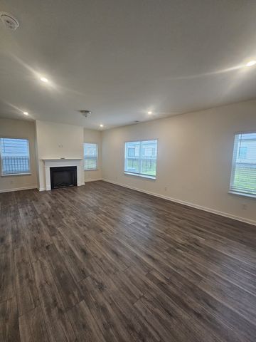 3712 Capstone Dr, Murfreesboro, TN 37128