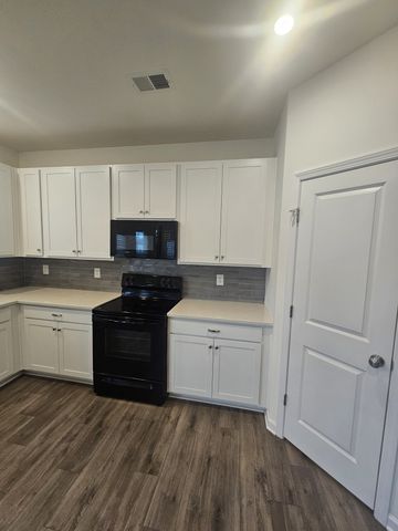 3712 Capstone Dr, Murfreesboro, TN 37128