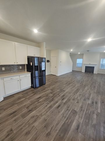 3712 Capstone Dr, Murfreesboro, TN 37128