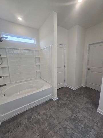 3712 Capstone Dr, Murfreesboro, TN 37128