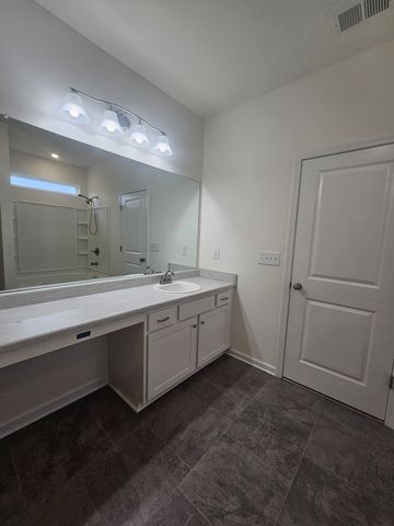 3712 Capstone Dr, Murfreesboro, TN 37128