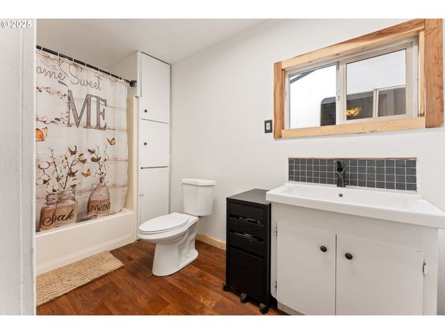 22816 S BONNEY Rd, Colton, OR 97017