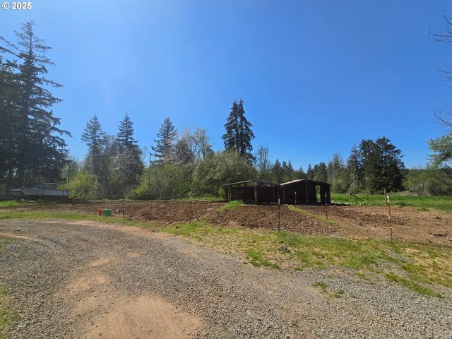 22816 S BONNEY Rd, Colton, OR 97017