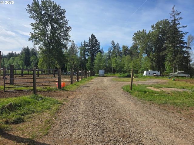22816 S BONNEY Rd, Colton, OR 97017