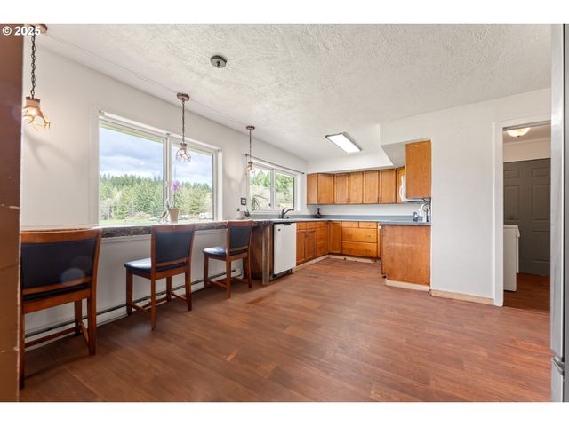 22816 S BONNEY Rd, Colton, OR 97017