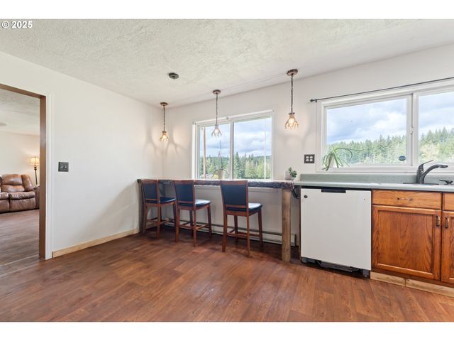 22816 S BONNEY Rd, Colton, OR 97017