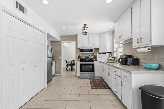 168 Pierce Street, Jesup, GA 31545