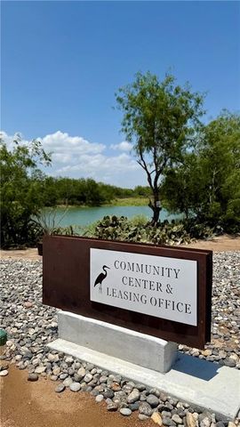 700 Onyx Drive B, Weslaco, TX 78596