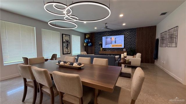 700 Onyx Drive B, Weslaco, TX 78596