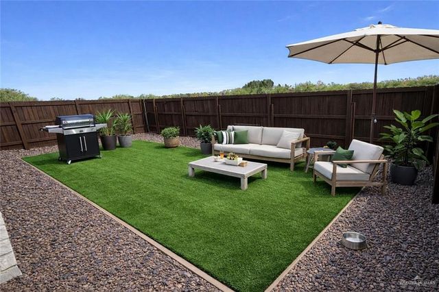 700 Onyx Drive B, Weslaco, TX 78596