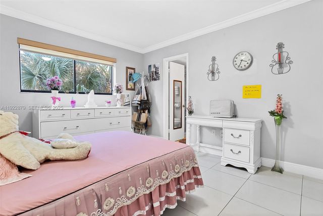 5490 W 21st Ct 309, Hialeah, FL 33016