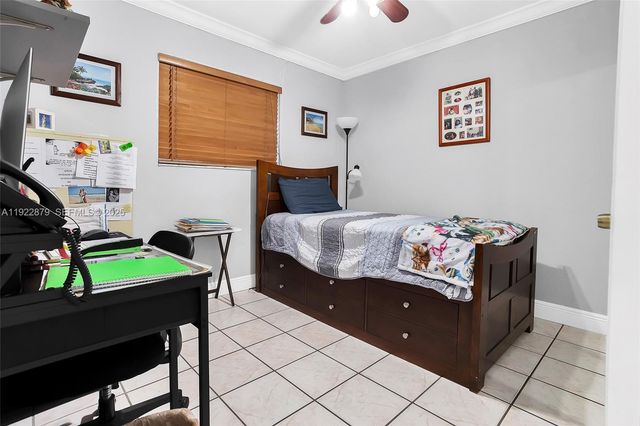 5490 W 21st Ct 309, Hialeah, FL 33016