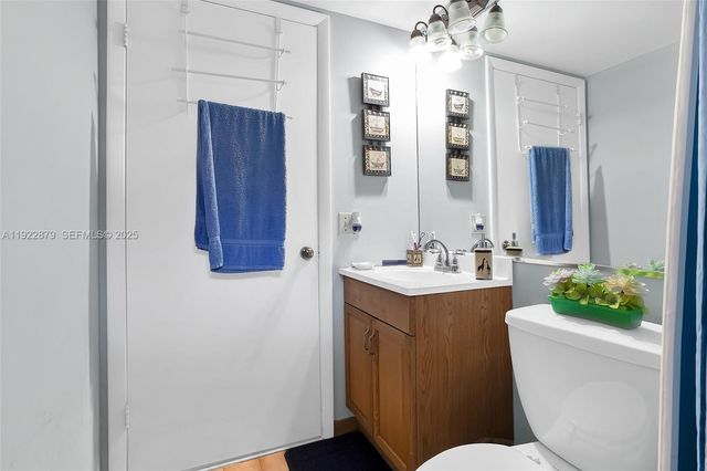 5490 W 21st Ct 309, Hialeah, FL 33016