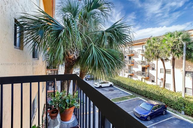 5490 W 21st Ct 309, Hialeah, FL 33016