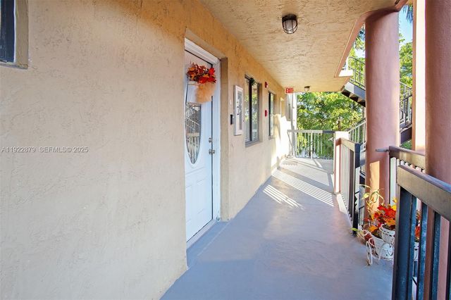 5490 W 21st Ct 309, Hialeah, FL 33016