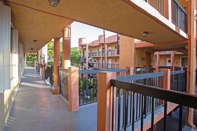 5490 W 21st Ct 309, Hialeah, FL 33016