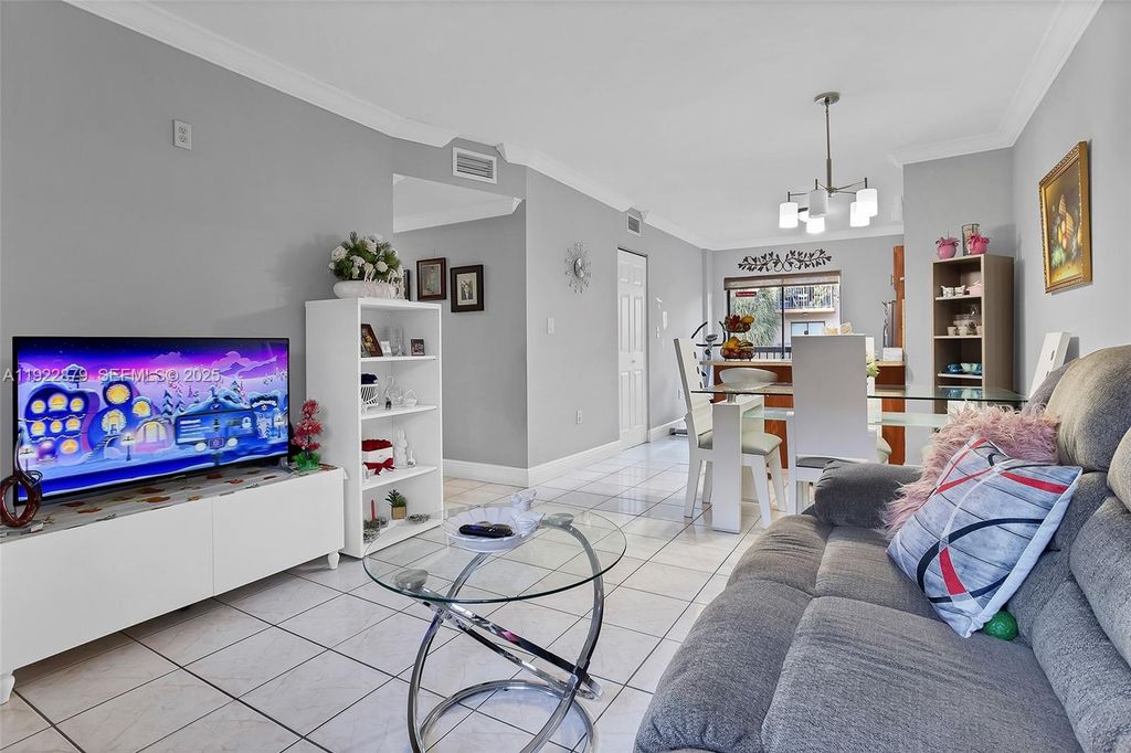 5490 W 21st Ct 309, Hialeah, FL 33016