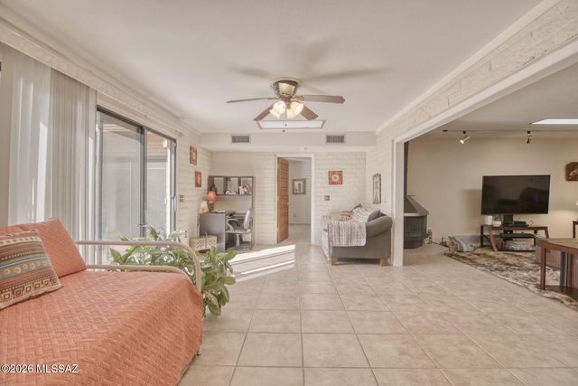 10075 N Oro Place, Oro Valley, AZ 85737