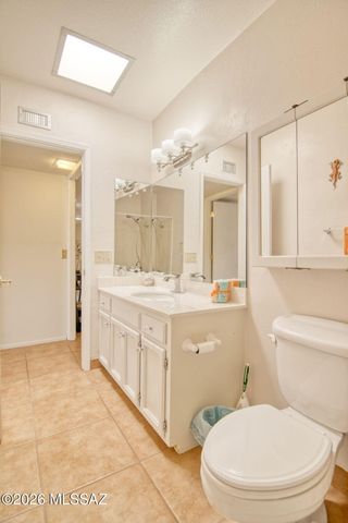 10075 N Oro Place, Oro Valley, AZ 85737