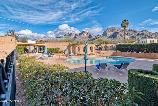 10075 N Oro Place, Oro Valley, AZ 85737