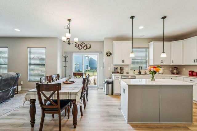 33 Erin Hills Road, Commercial Point, OH 43116