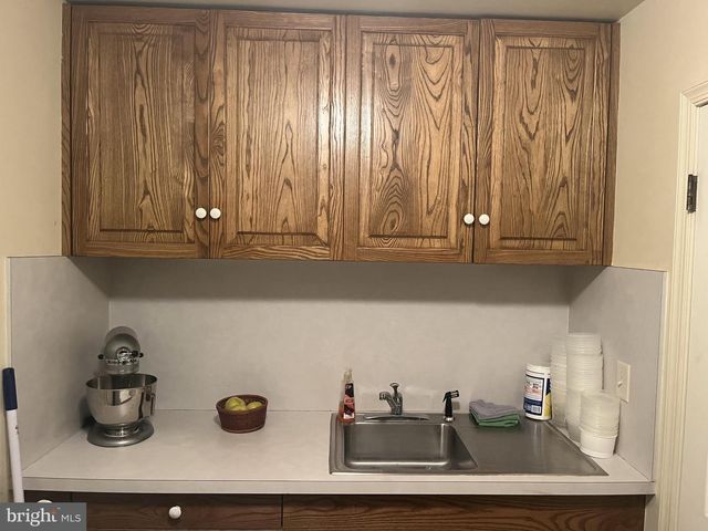 306 WILLOW LN, New Holland, PA 17557