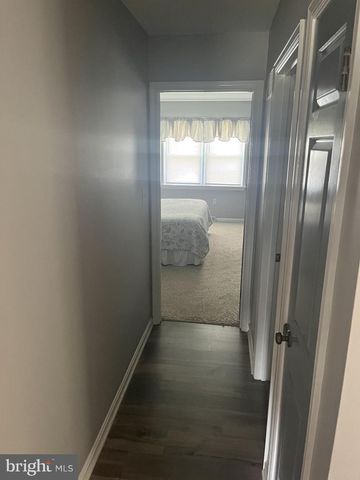 306 WILLOW LN, New Holland, PA 17557