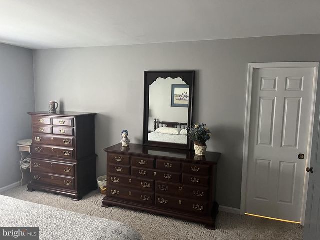 306 WILLOW LN, New Holland, PA 17557