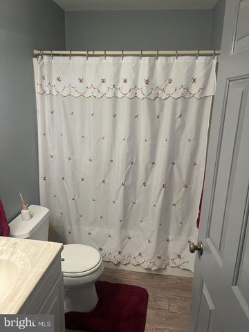 306 WILLOW LN, New Holland, PA 17557