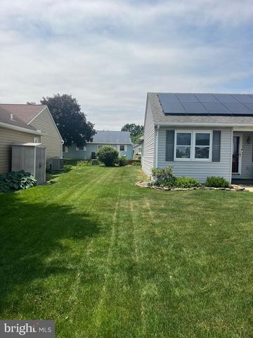306 WILLOW LN, New Holland, PA 17557