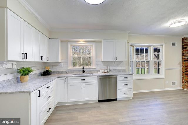 4035 RAVINE DR, White Plains, MD 20695