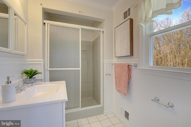 4035 RAVINE DR, White Plains, MD 20695