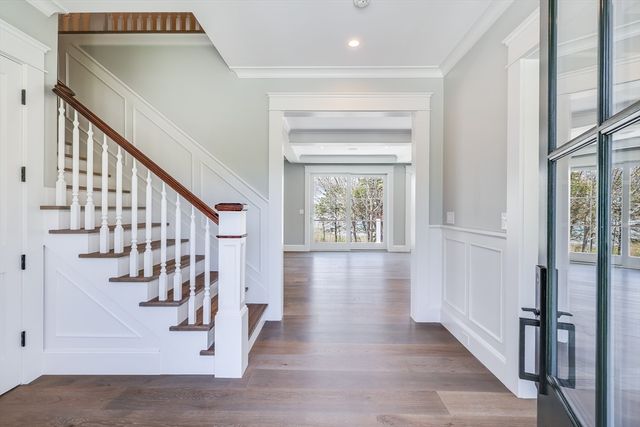 181 Dedham Street, Dover, MA 02030