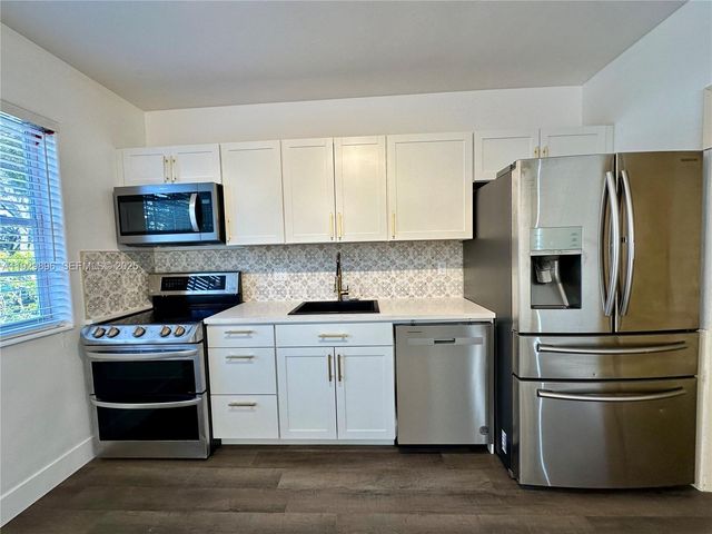 1788 NE 169th St 1, North Miami Beach, FL 33162