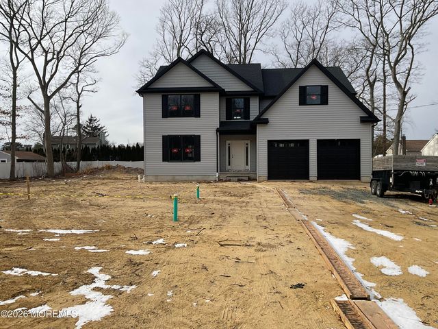 472 Muller Avenue, Bayville, NJ 08721