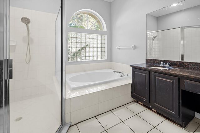 3616 CYPRESS MEADOWS ROAD, Tampa, FL 33624