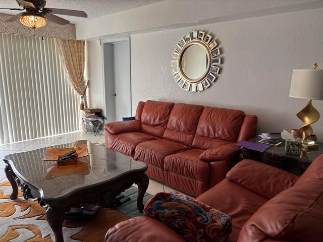 2561 Village Boulevard, West Palm Beach, FL 33409