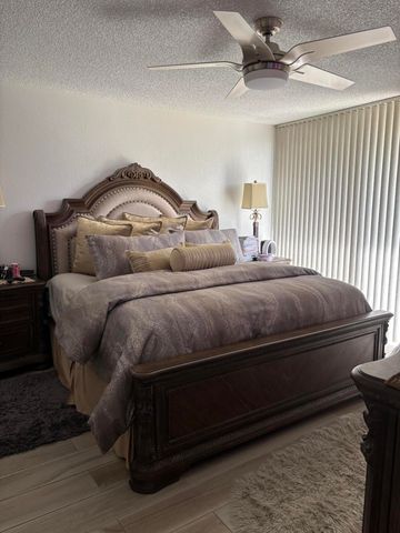 2561 Village Boulevard, West Palm Beach, FL 33409
