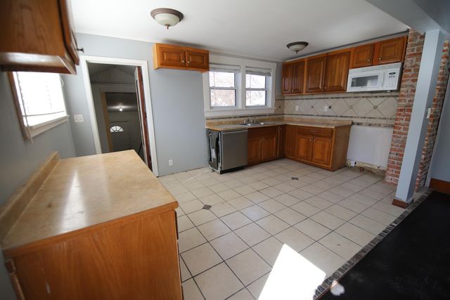 213 D Street NW, Miami, OK 74354