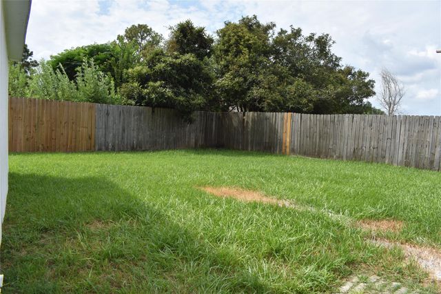 10427 Huntington Wood Drive, Houston, TX 77099