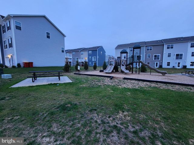 117 CANNING RD, Inwood, WV 25428