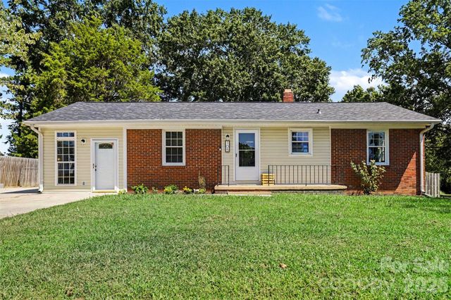 105 Marine Drive, Pineville, NC 28134