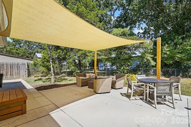 105 Marine Drive, Pineville, NC 28134
